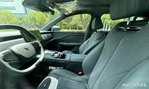 嵐圖知音 新五座純電車型即將上市，內(nèi)飾曝光并配備5C快充技術(shù)